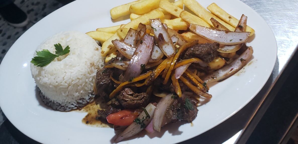 Lomo saltado